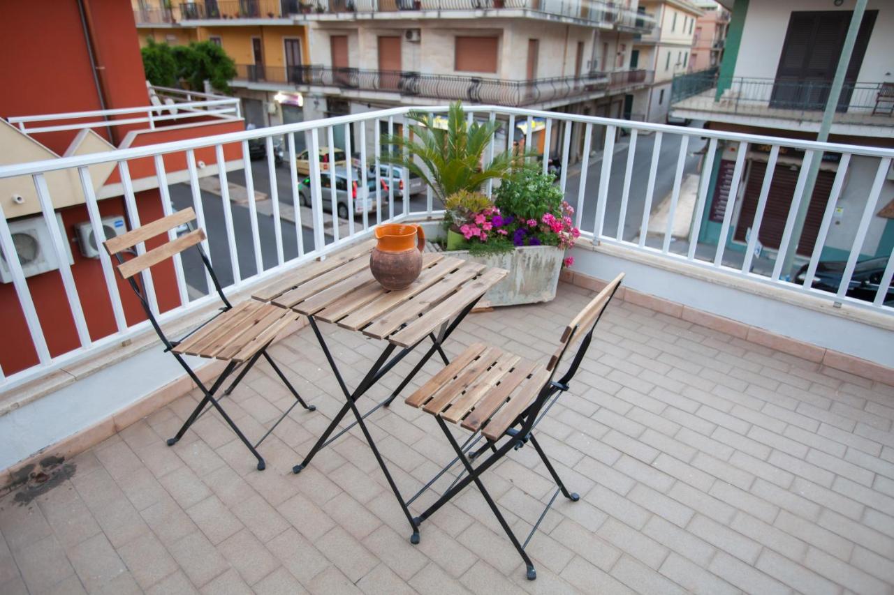 Case Degli Avi, Camere Nel Borgo Marinaro Pozzallo Extérieur photo